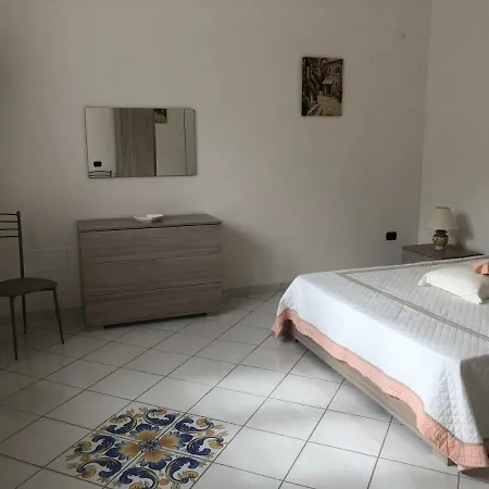La Casa Nel Borgo - Locazione Turistica Con Garage Ferienhaus *